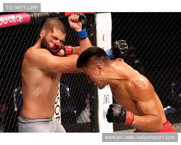 UFC观众为KO瞬间爆发震耳欢呼，震撼现场！